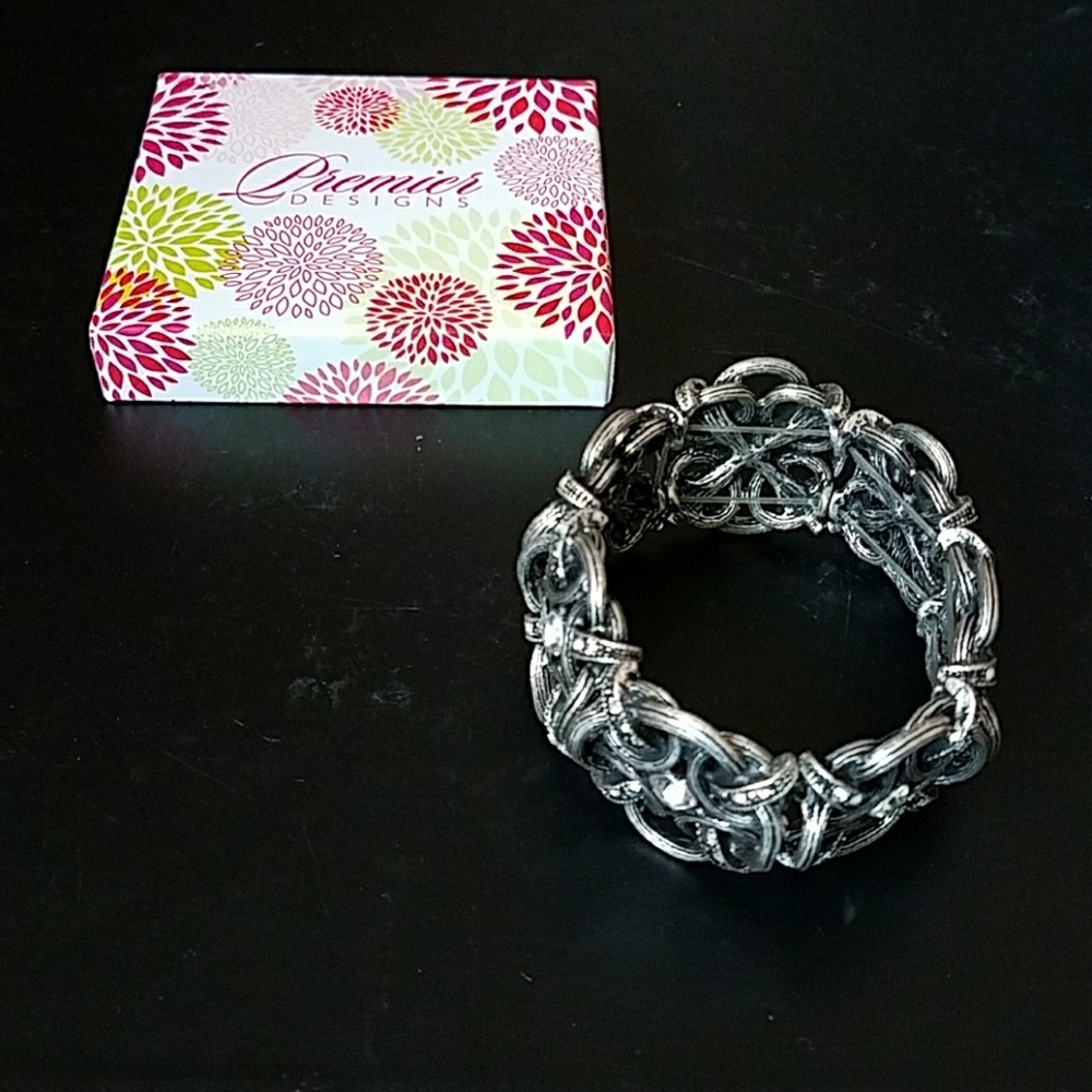 Premier Designs Gateway Bracelet!