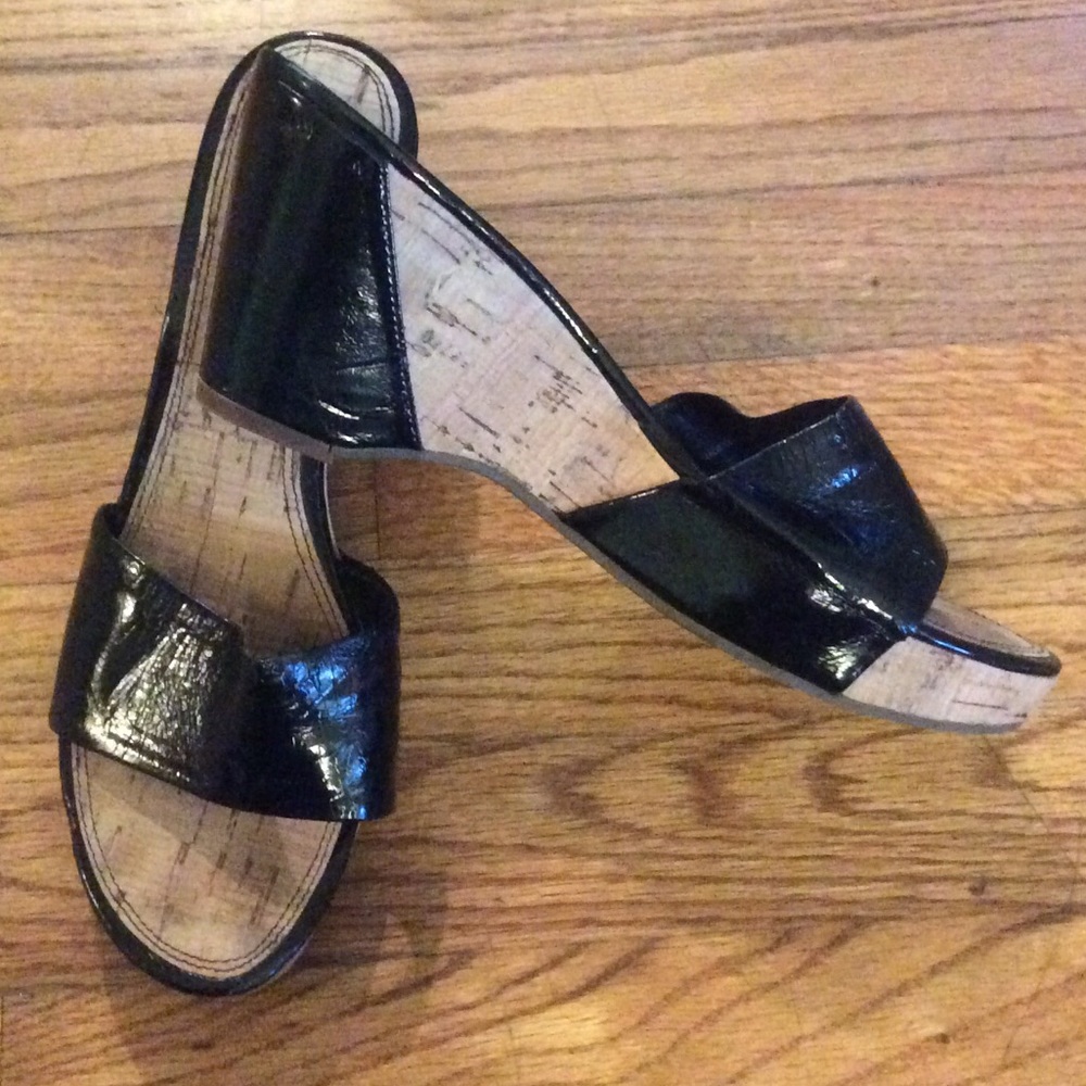 Bandolino Black Patent Leather Cork Slides 8 1/2