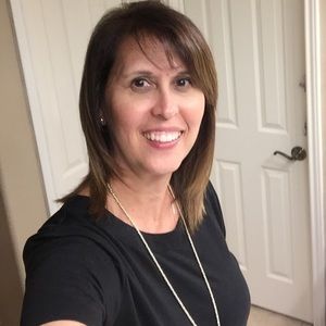 Meet your Posher, Miriam