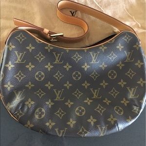 Authentic Louis Vuitton Pochette