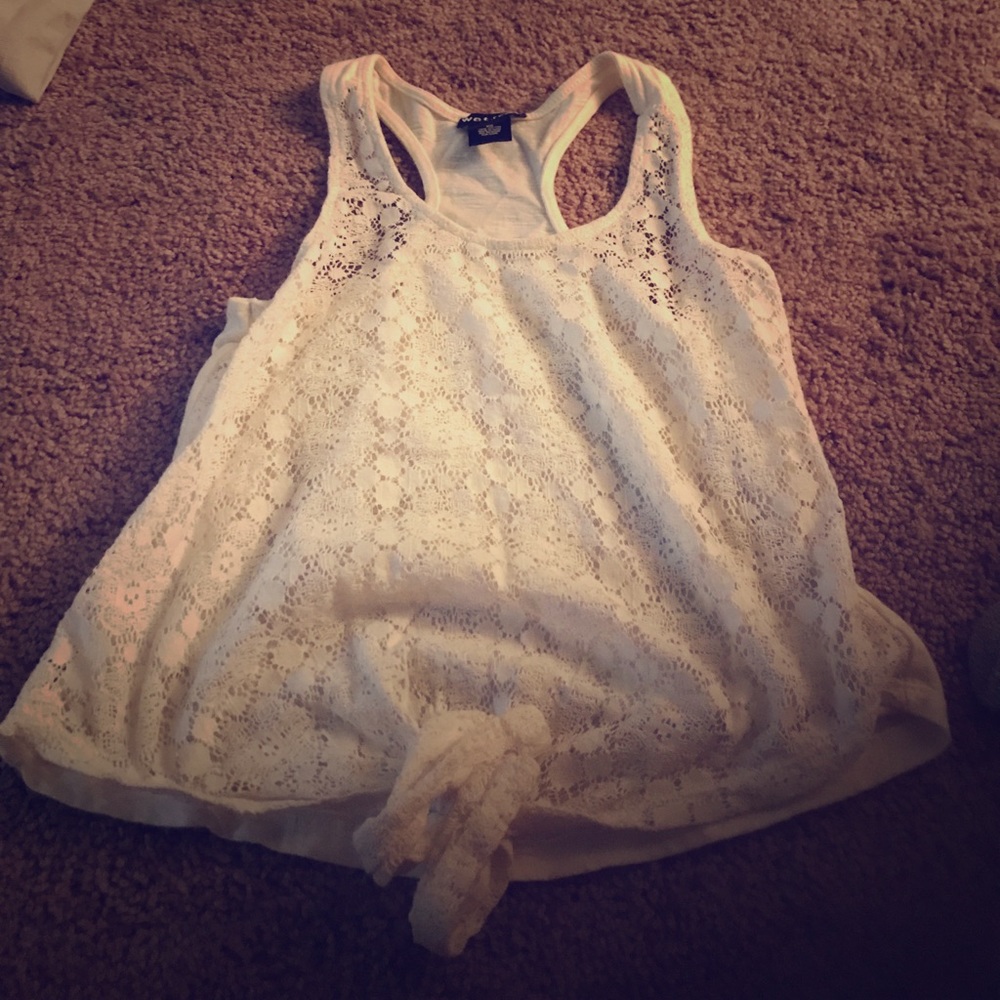 Wet seal lace tank