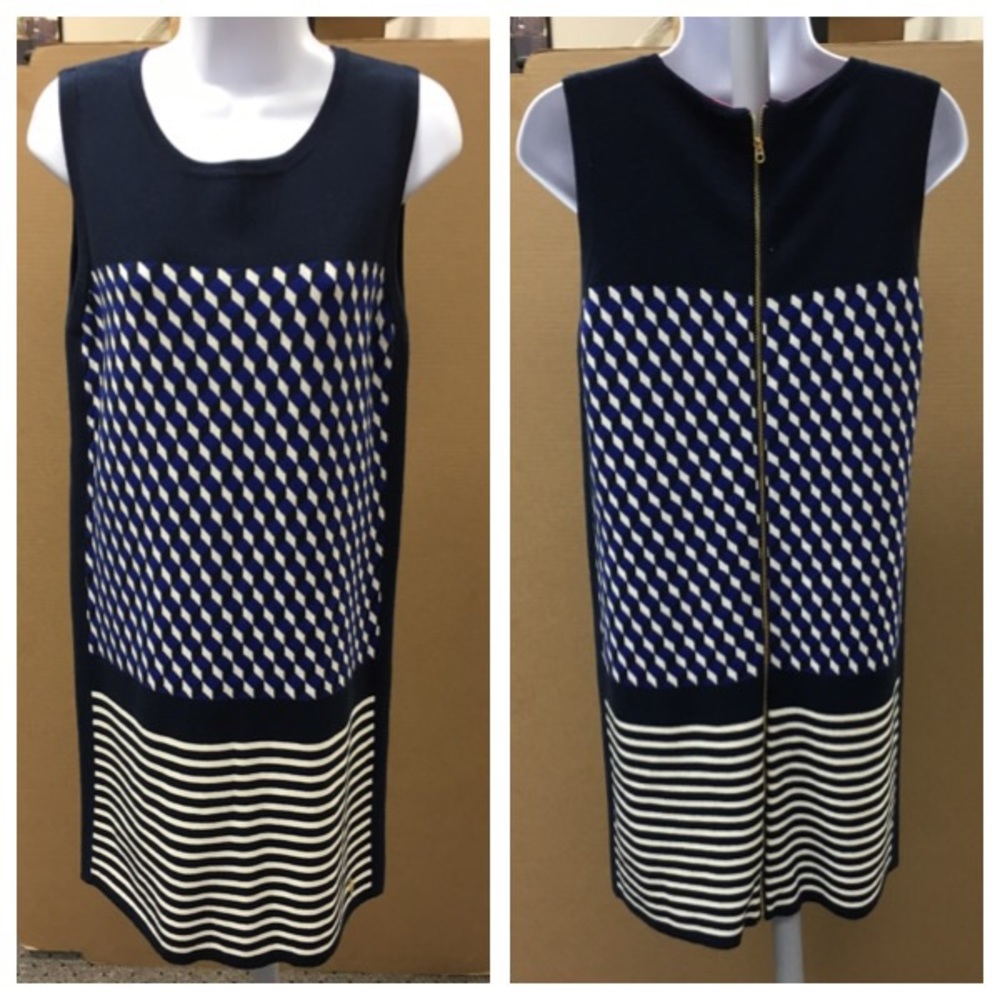 Juice Couture Swather dress. Small - Picture 2 of 4