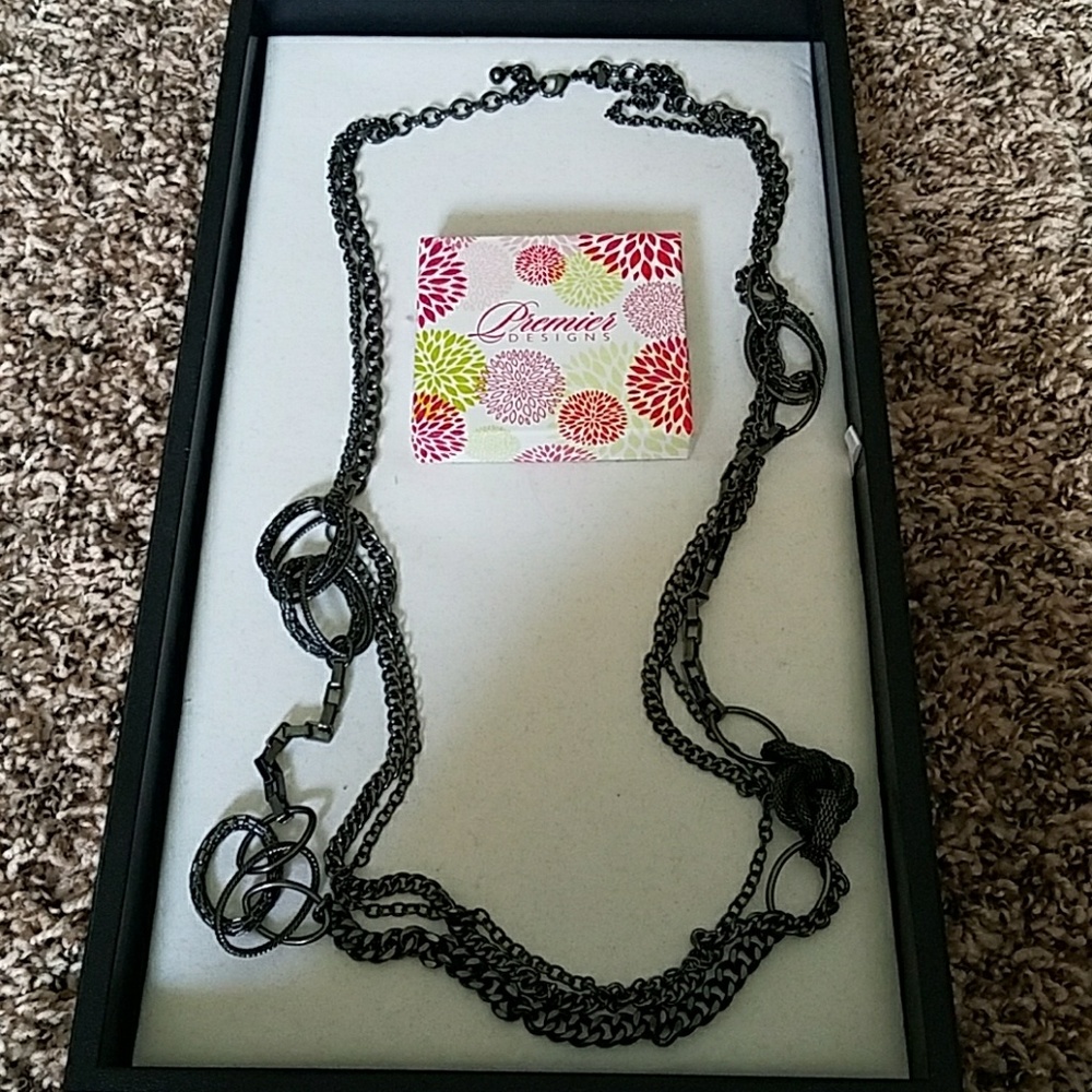 Premier Designs Urbanite Necklace!