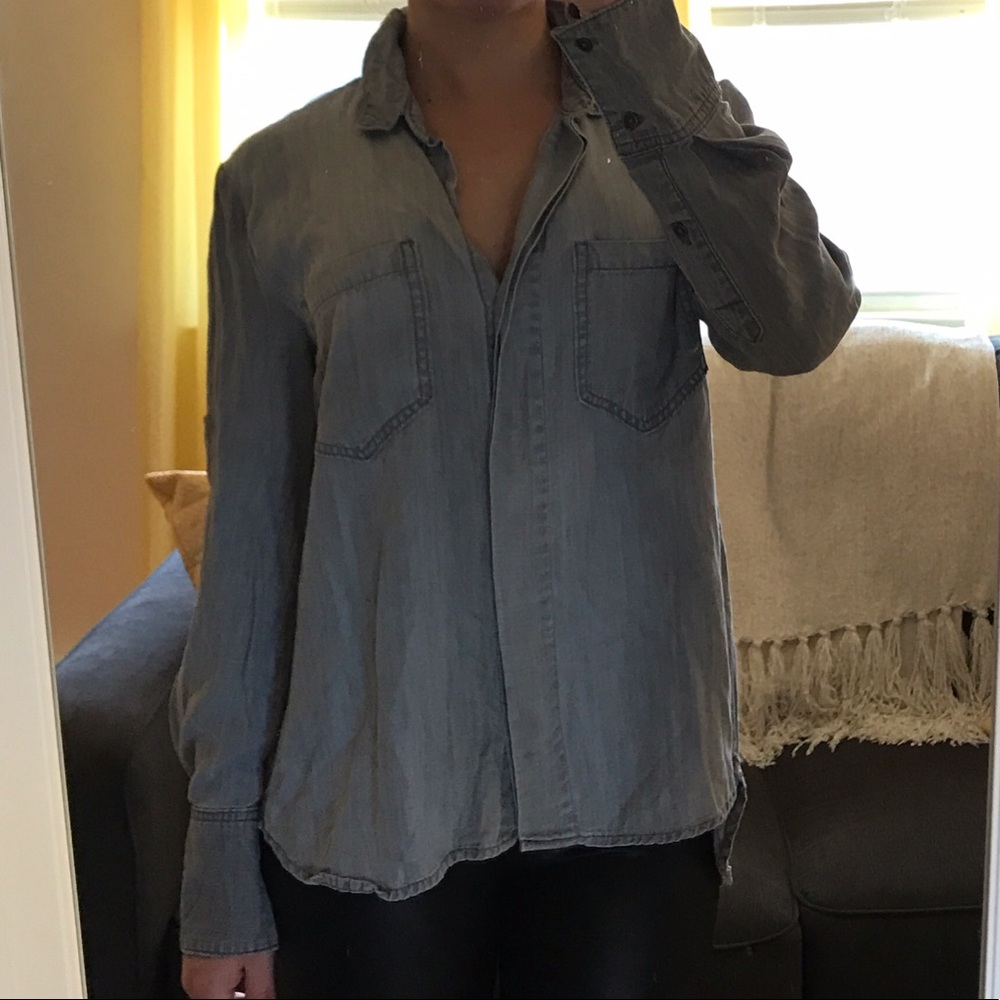 Cloth & Stone Gray Button Up Shirt