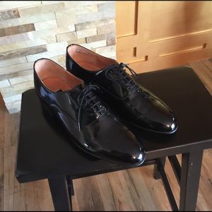 Men's tuxedo dress shoes