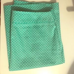 Ann Taylor Light green polka dot pencil skirt sz 6