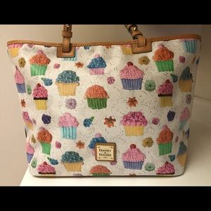 Dooney and Bourke Shoulder Bag