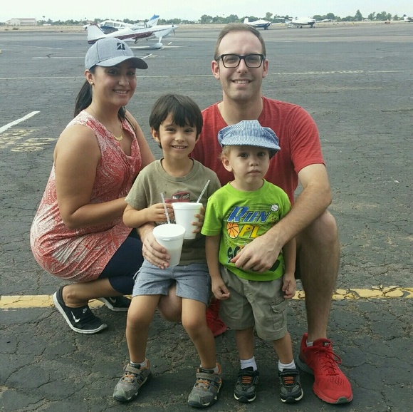 Meet your Posher, Stephanie - Picture 2 of 3