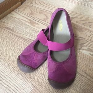 Keens women's 8.5 slip-ons