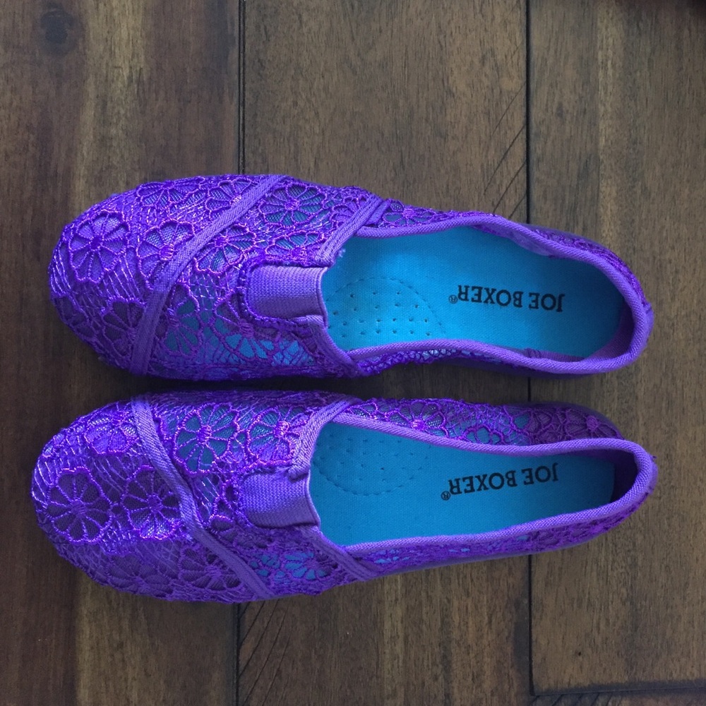 🆕Girls size 2 shoes