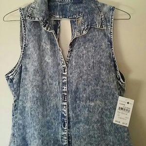 Nwt. Mimi Chica acid washed top