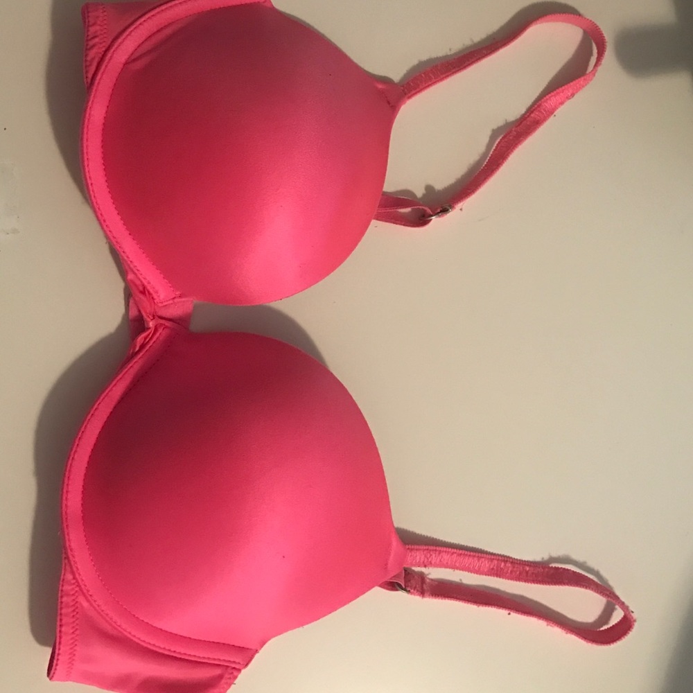 PINK ultimate push-up bra size 34B