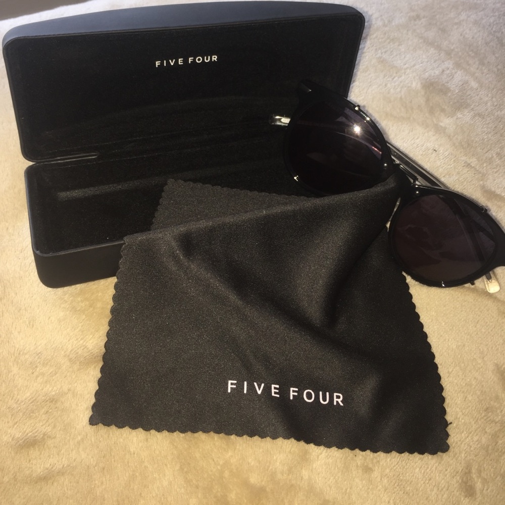 Sunglasses from Five Four Club! Offers!!
