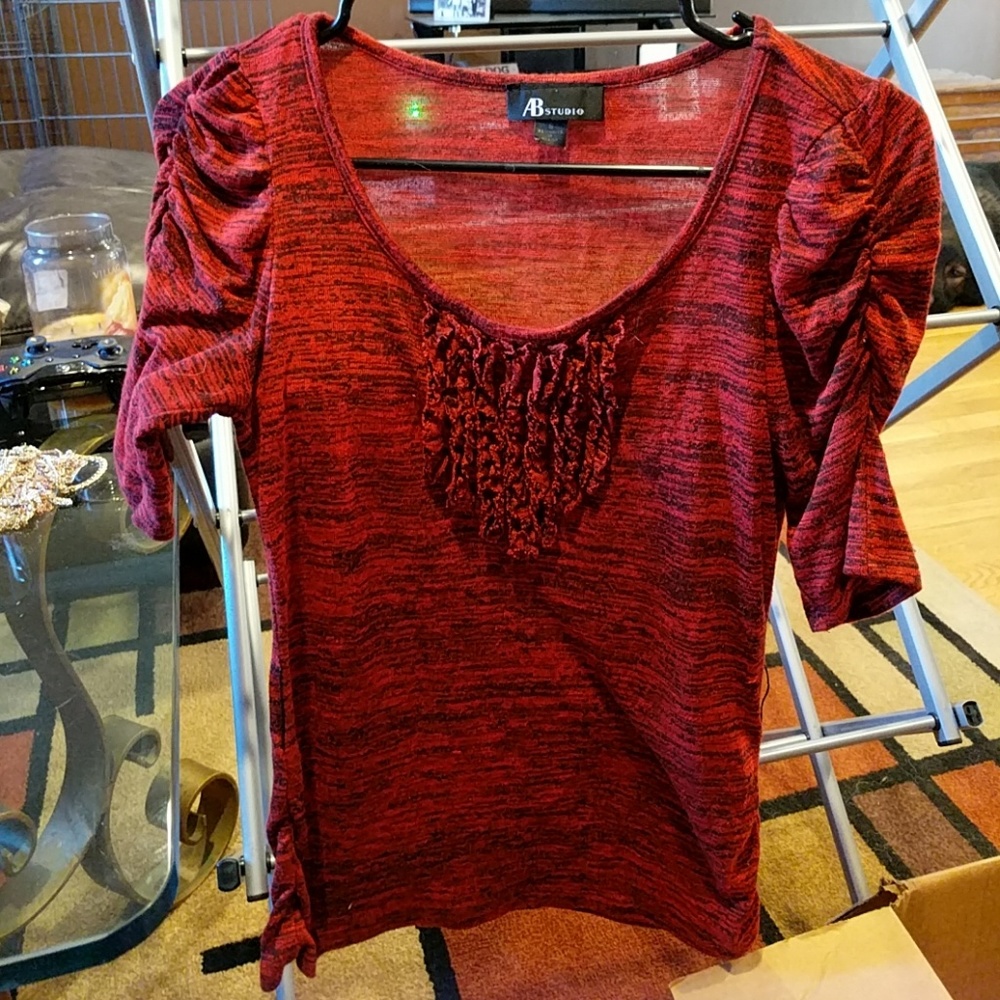 Red work top - Picture 2 of 2