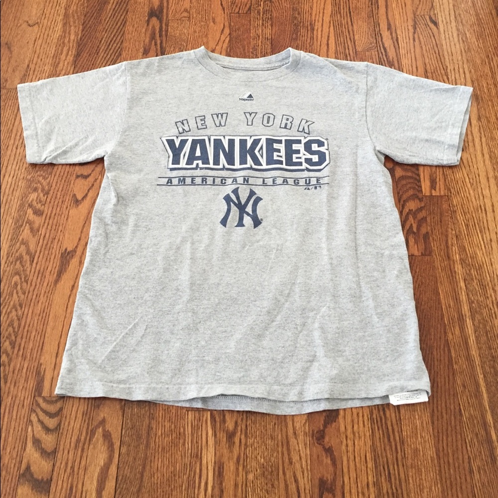 Yankees Tee