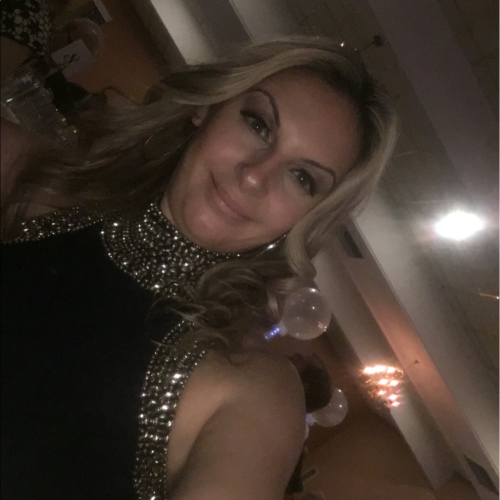 Meet your Posher, Sandra