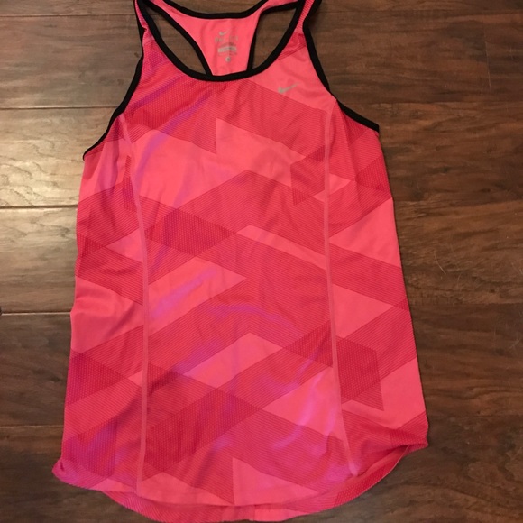 Nike Tops - Nike Running Tanktop