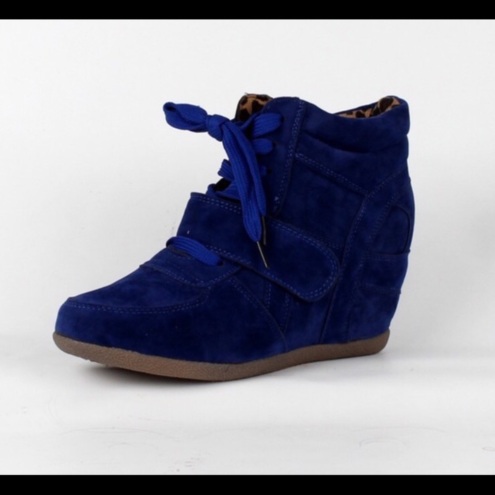 Wedges sneakers 👟