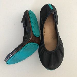 Black Tieks.
