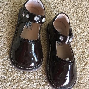 Itzy Bitzy patent brown toddler size 10