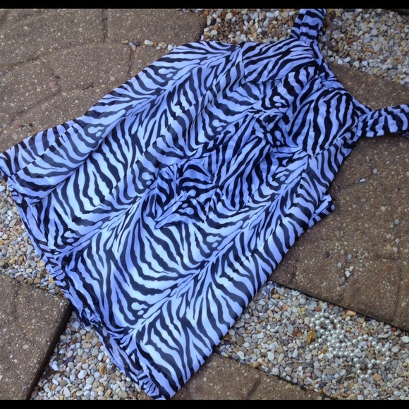 Adiva Tops - Animal Print Ruffle Top Adiva Tops - Animal Print Ruffle Top