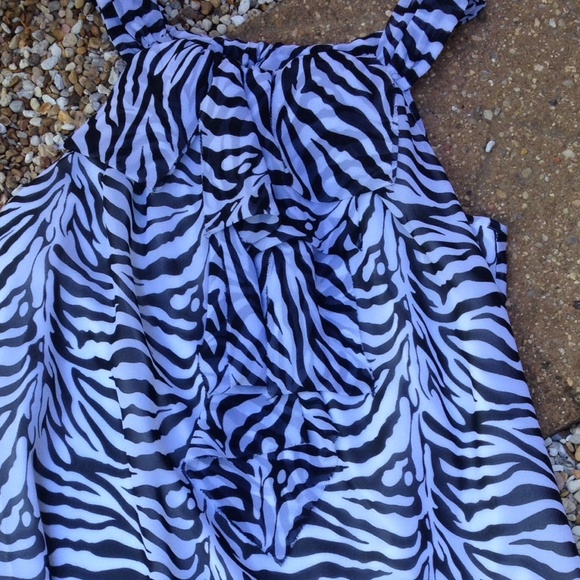 Adiva Tops - Animal Print Ruffle Top Adiva Tops - Animal Print Ruffle Top