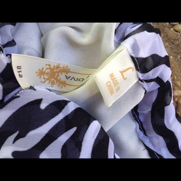 Adiva Tops - Animal Print Ruffle Top Adiva Tops - Animal Print Ruffle Top