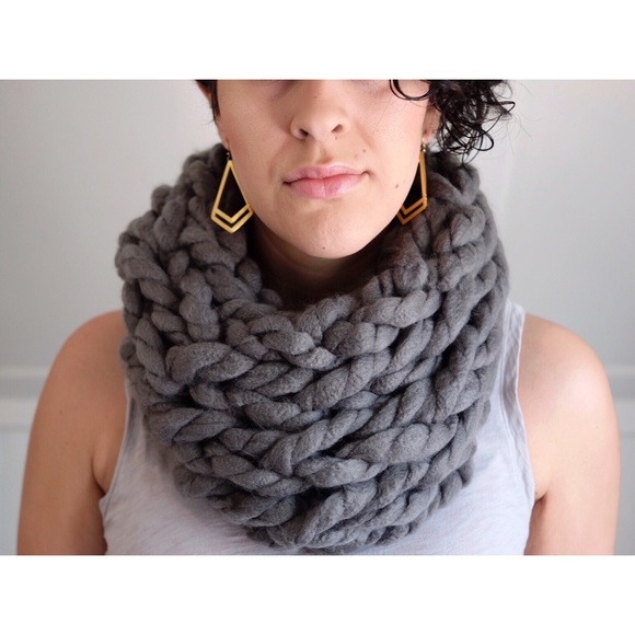 Accessories - Handmade arm knit scarf