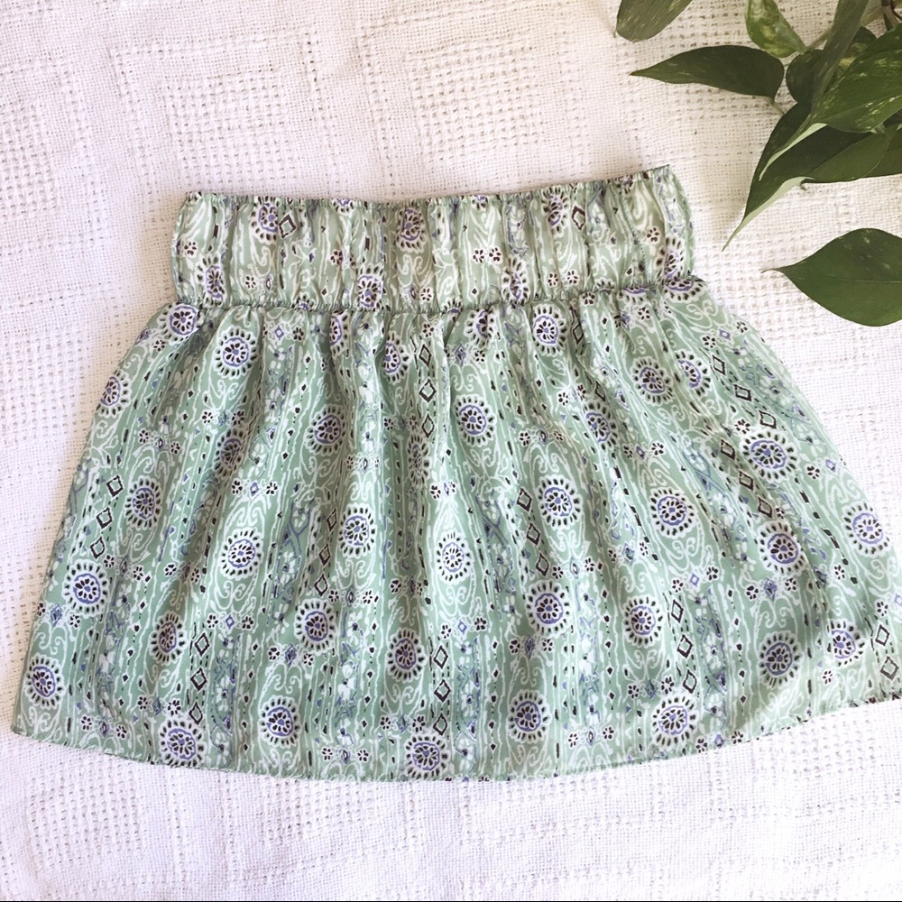 ✨B2G1Free✨ Forever 21 Flowy Boho Mini