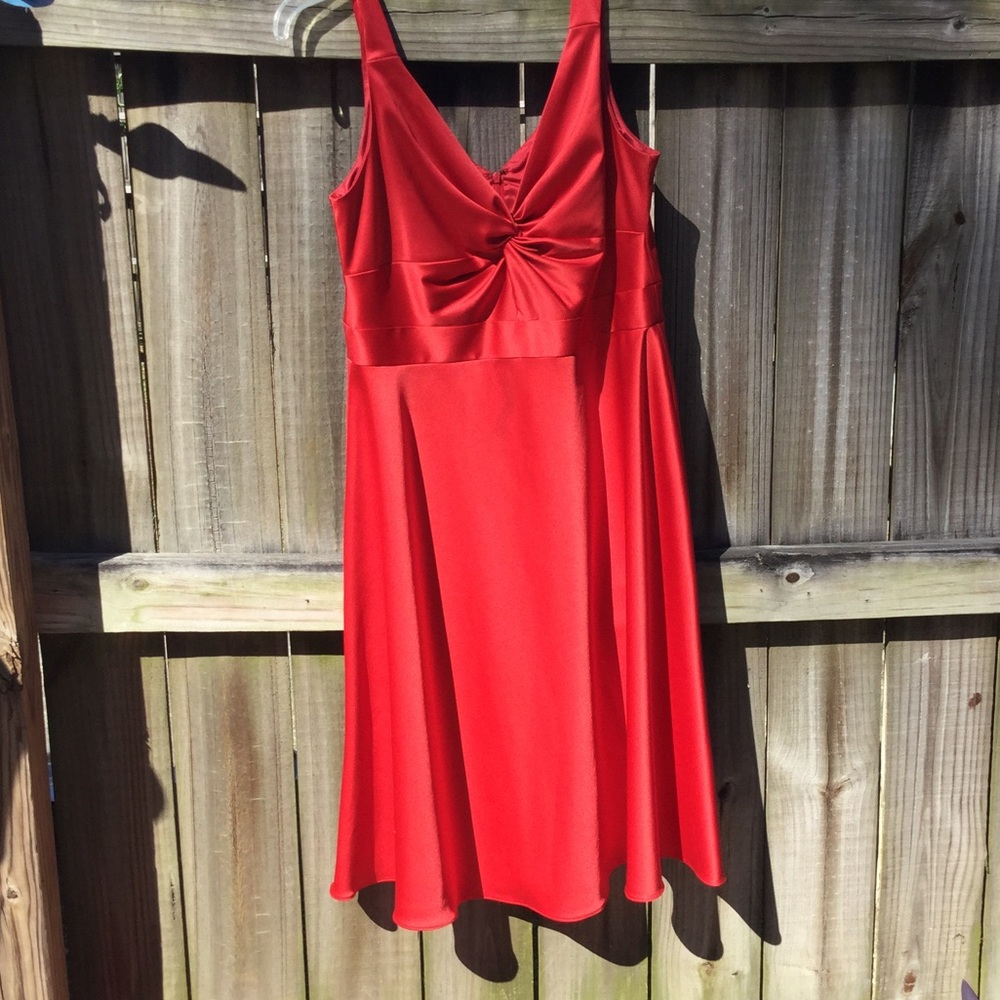 Red dress, perfect for a wedding!