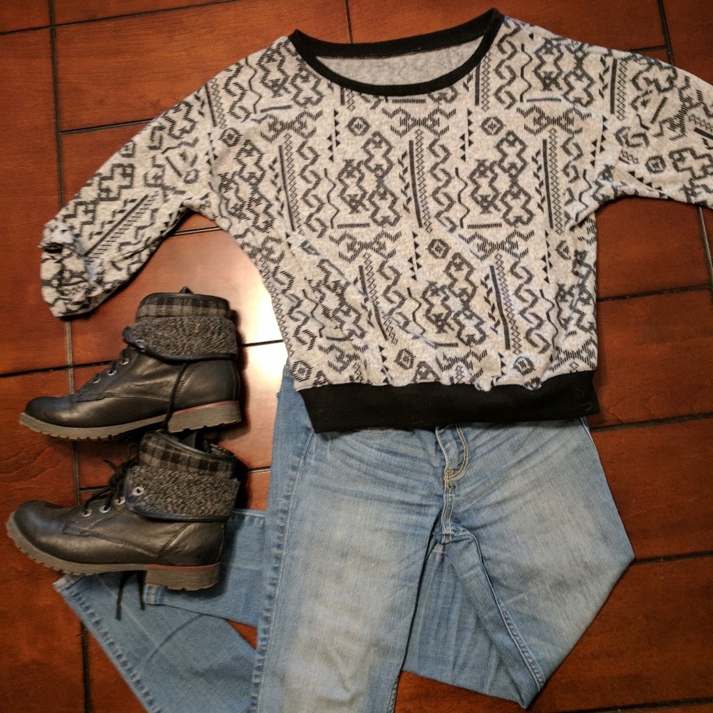 Gray sweatshirt