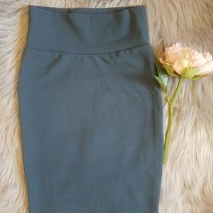 XS LuLaRoe Cassie skirt