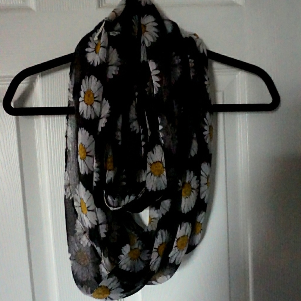 Infinity scarf