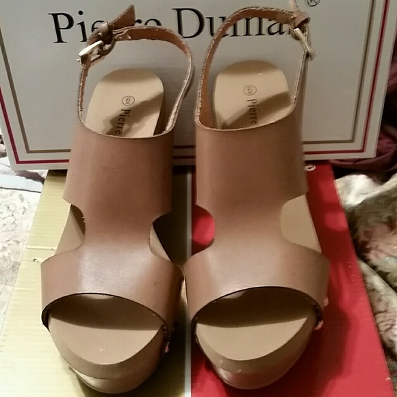 Pirate Dumas Shoes - 🌷🌷🌷FLASH SALE   NWT CUTE SANDALS🌷🌷🌷