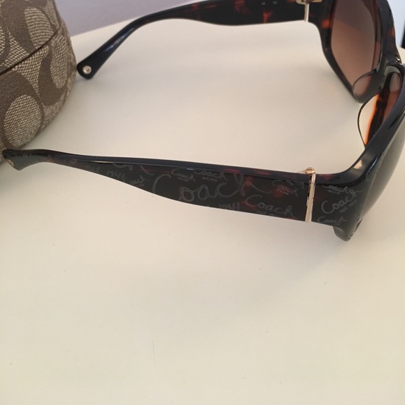 Coach tortoise sunglasses - Picture 4 of 5
