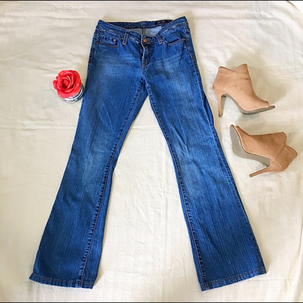 Seven 7 flare jean size 30