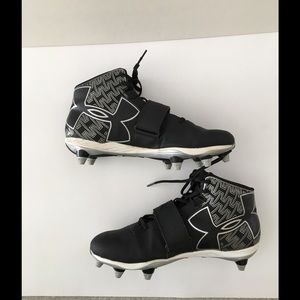 Head Under Armor cleats size 13
