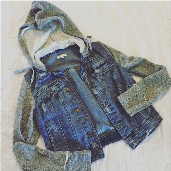 Francesca's Collections Jackets & Blazers - [FRANCESCA'S] Denim Sweater Jacket