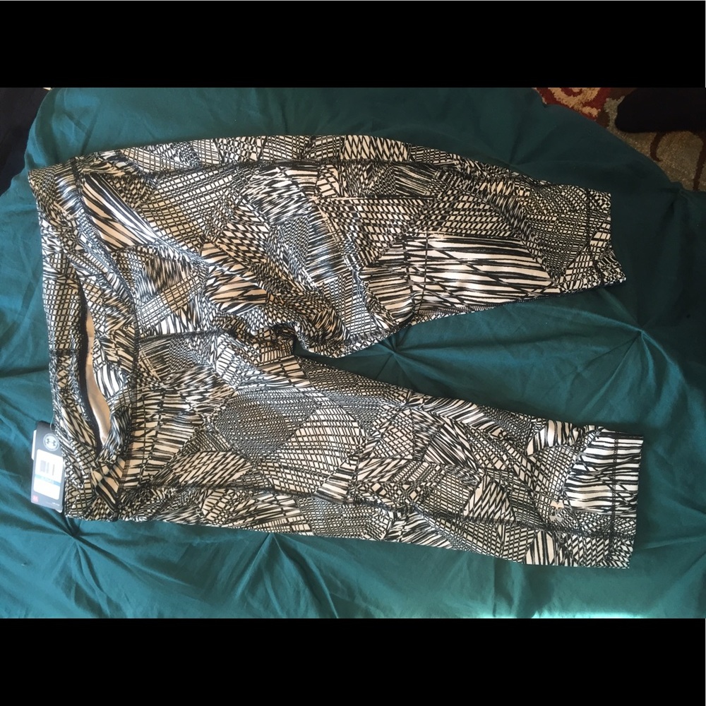 Under armor Capri workout pants