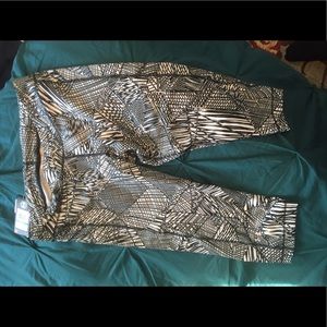 Under armor Capri workout pants