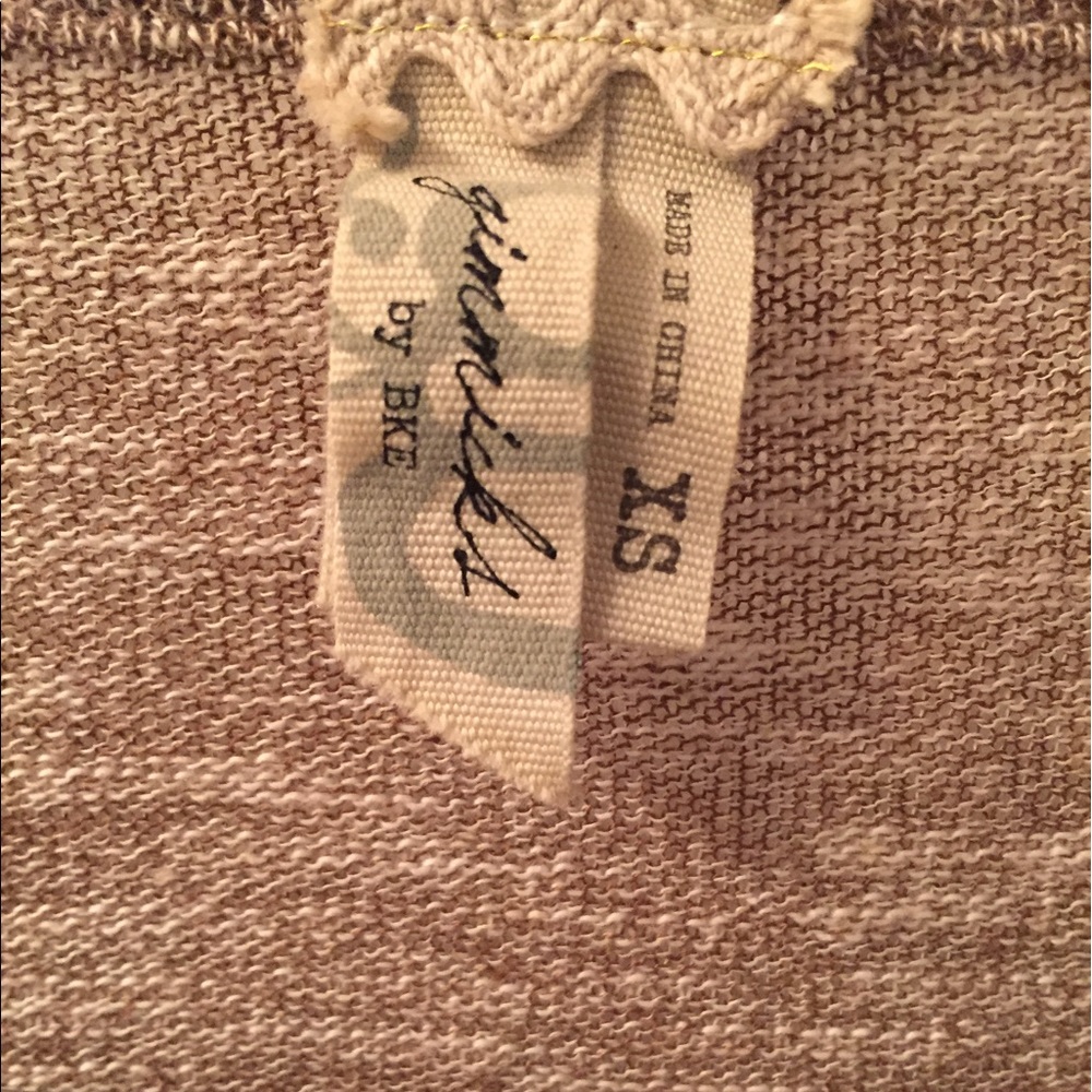 Gimmicks Fly Away - Picture 2 of 3