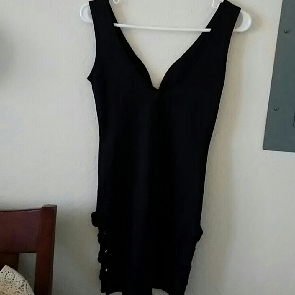 Dress - Picture 4 of 4
