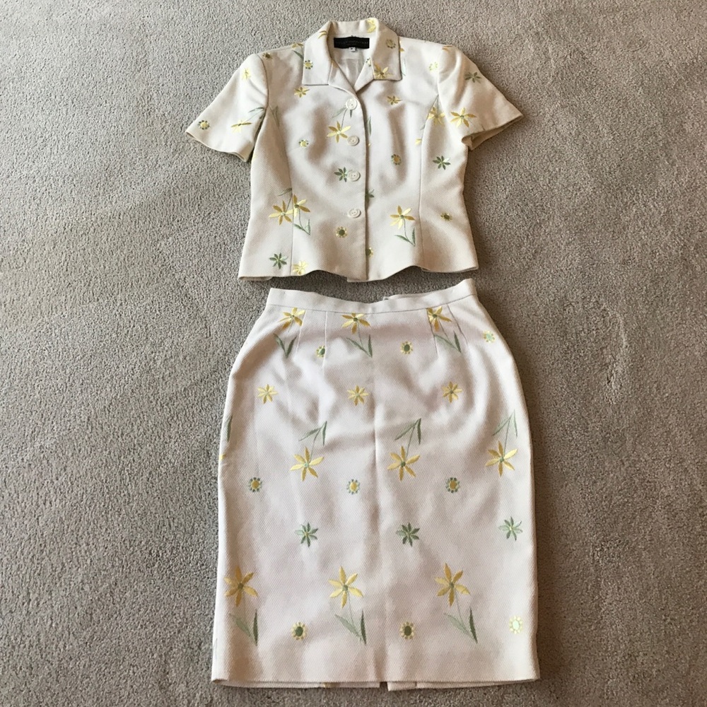 Kelly Graham New York spring suit
