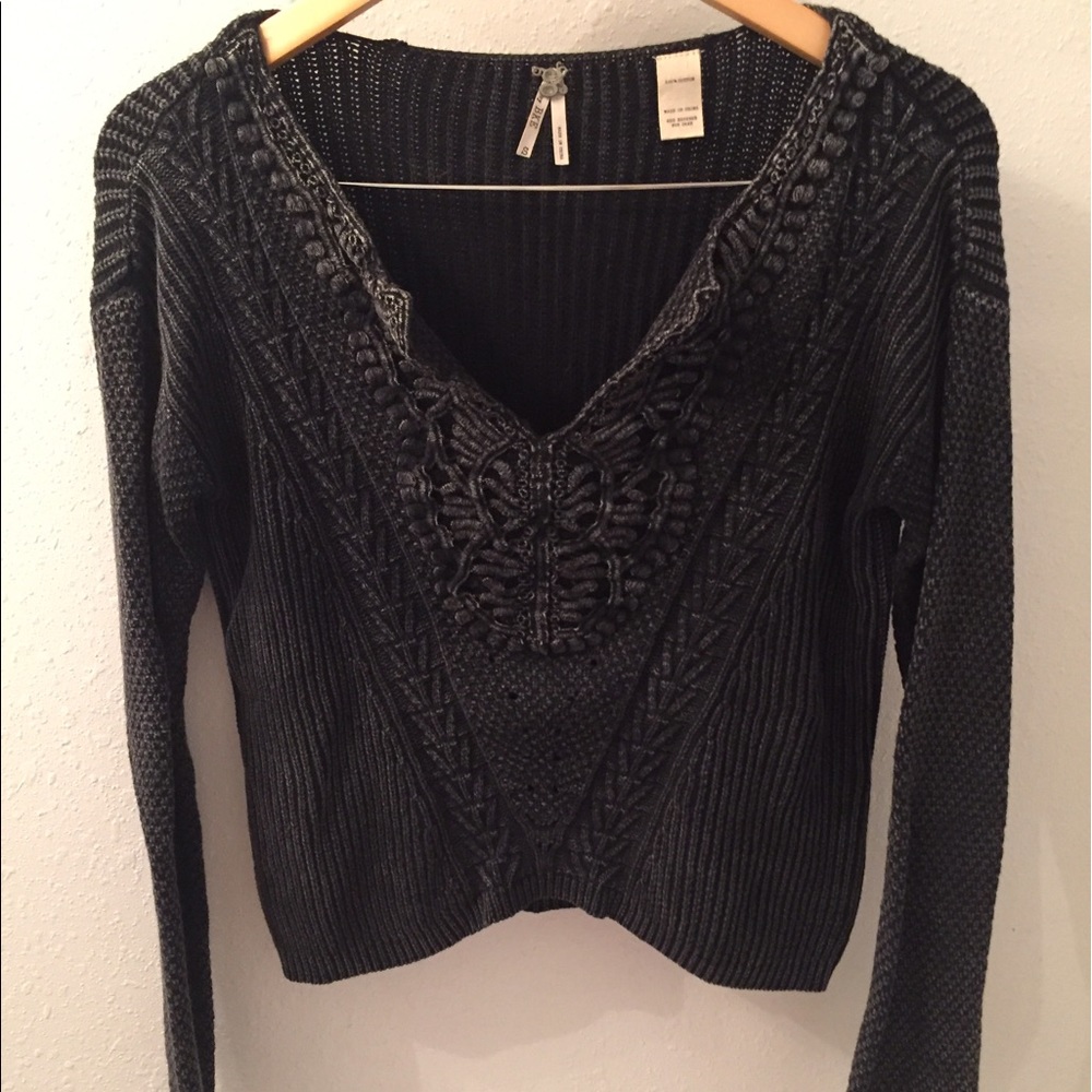 Gimmicks Cropped Sweater