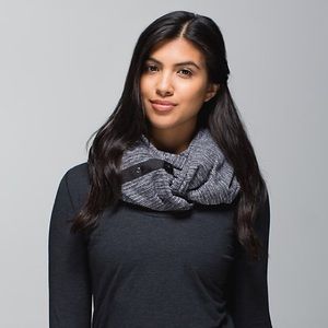 Lululemon coco pique vinyasa scarf