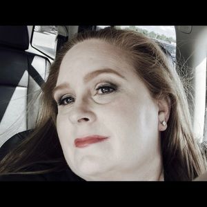 Meet your Posher, Kristine