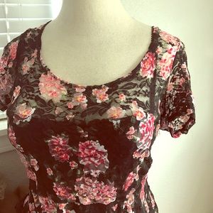 Torrid floral peplum top