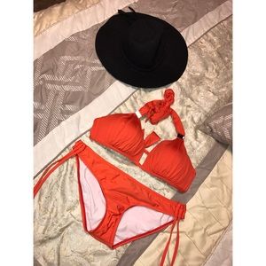 Crazy cute bikini!!