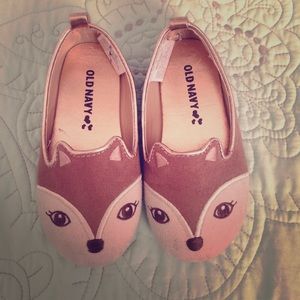 Old Navy toddler fox shoes