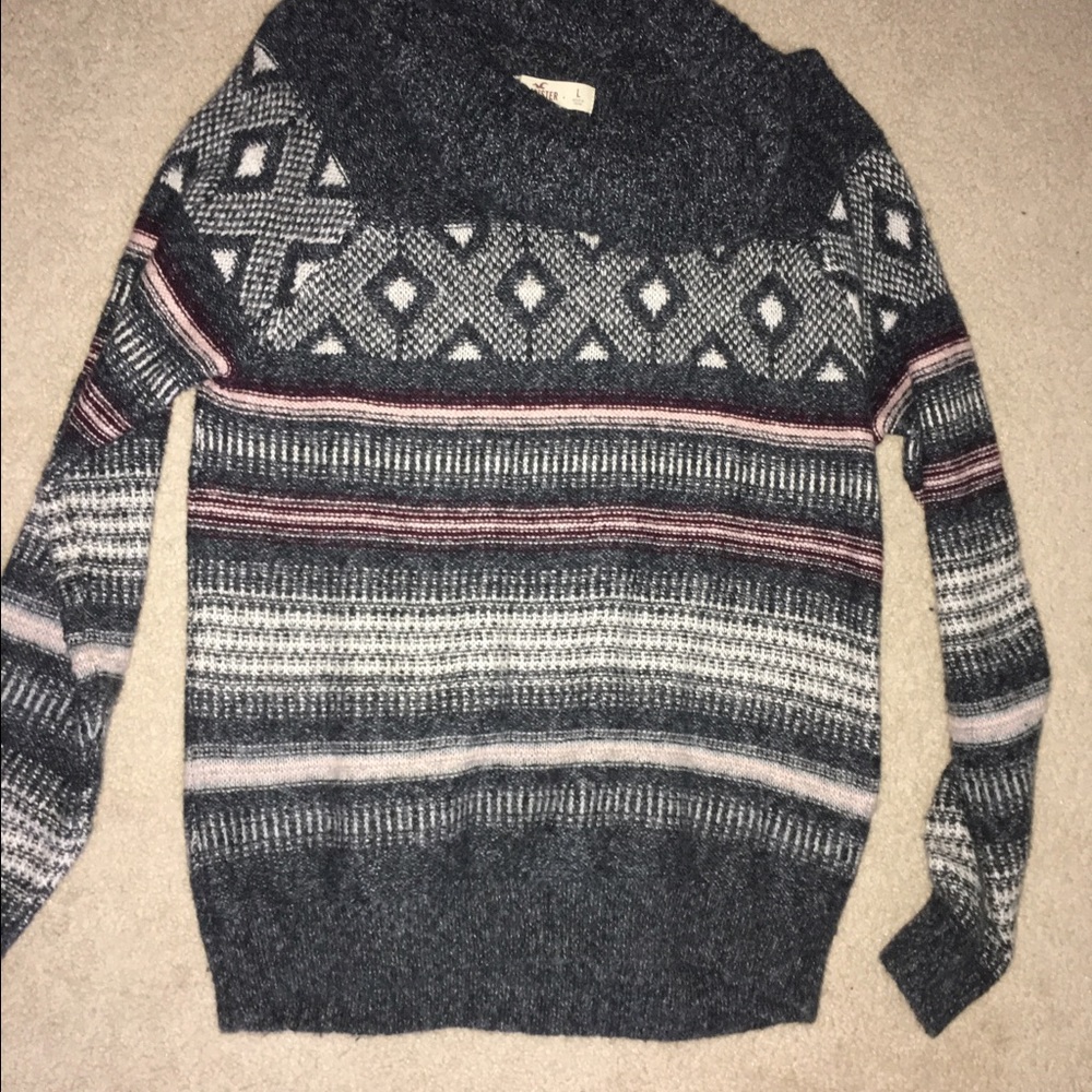 Hollister turtle neck sweater